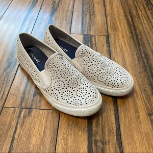 Light pink, Sperry slip ons size 9